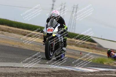 media/May-26-2025-Lets Ride (Mon) [[3bf1de1d65]]/A Group/12pm (Wheelie Bump)/
